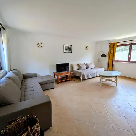 Vale Dos Sentidos Апартаменты