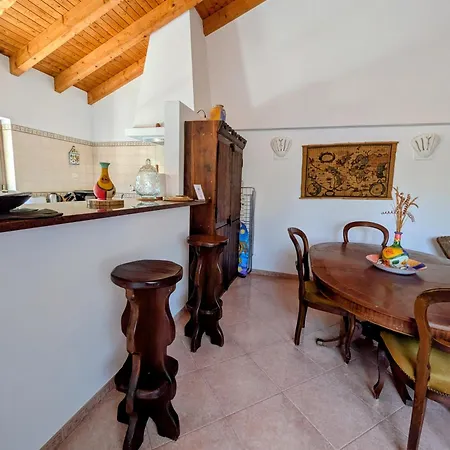 Vale Dos Sentidos * Одесейше