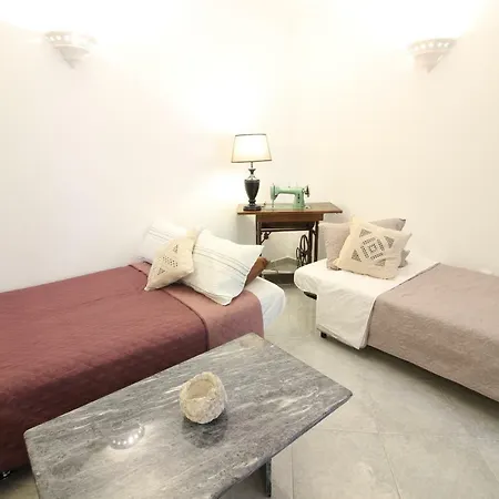 Vale Dos Sentidos Одесейше